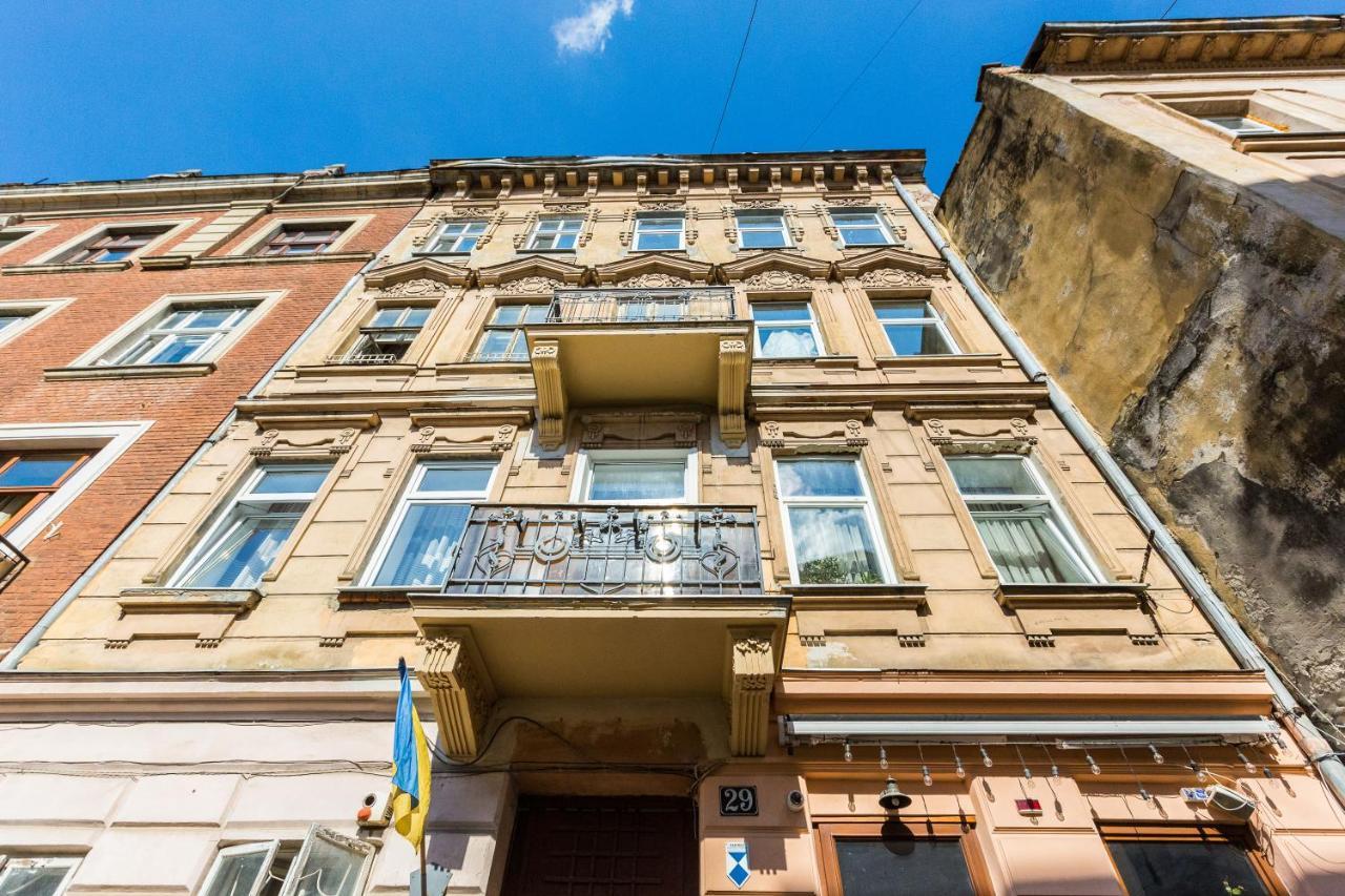 Квартира Подобово На Площі Ринок 39 Lviv Bagian luar foto